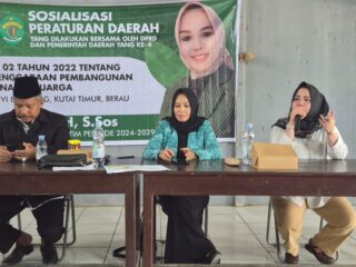 Perkuat Fondasi Masyarakat, Sulasih Sosialisasikan Perda Ketahanan Keluarga di Kutai Timur
